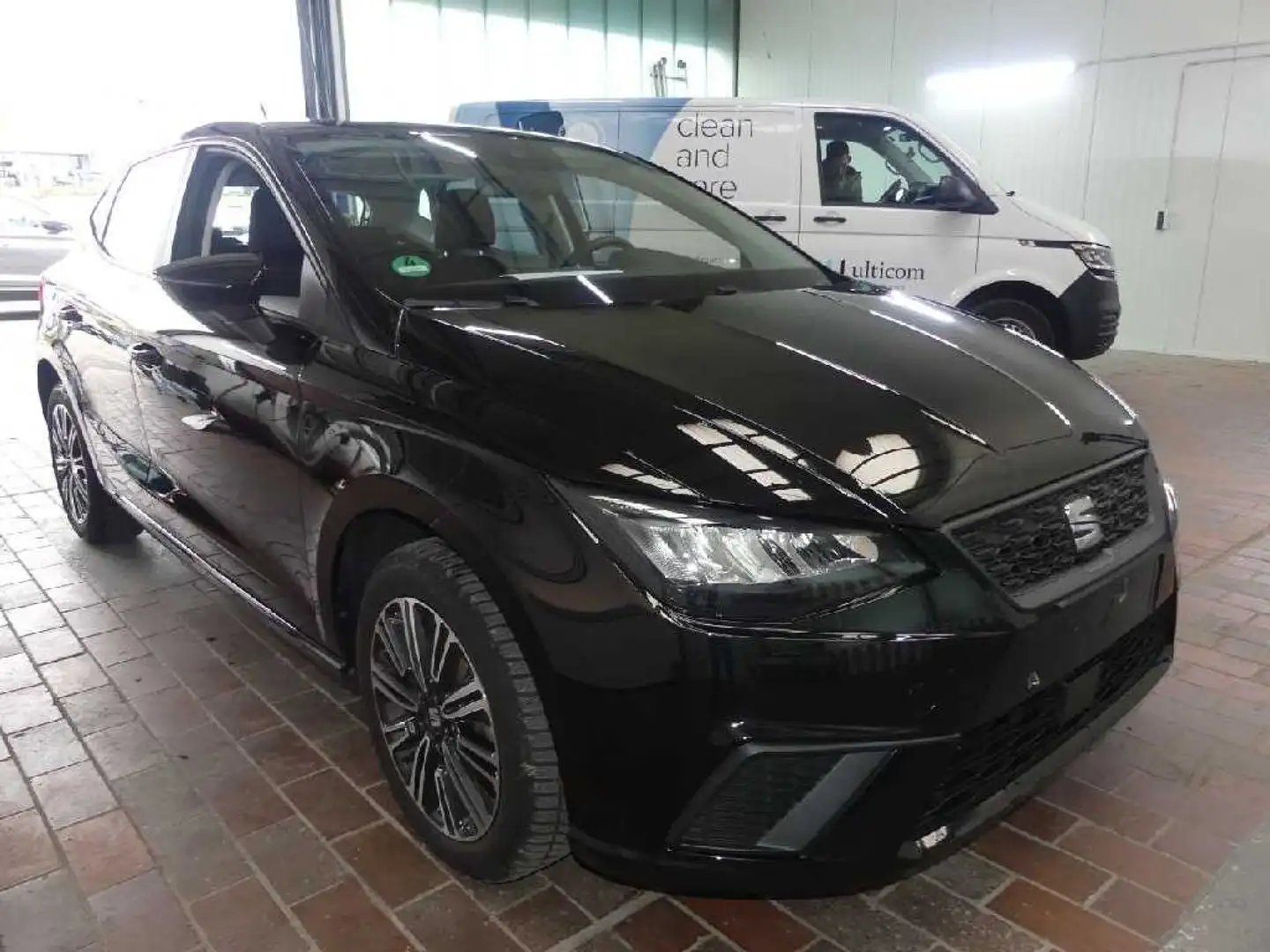 SEAT Ibiza 1.0 TSI Style Edition SHZ KLIMA FULL LINK Schwarz - 2