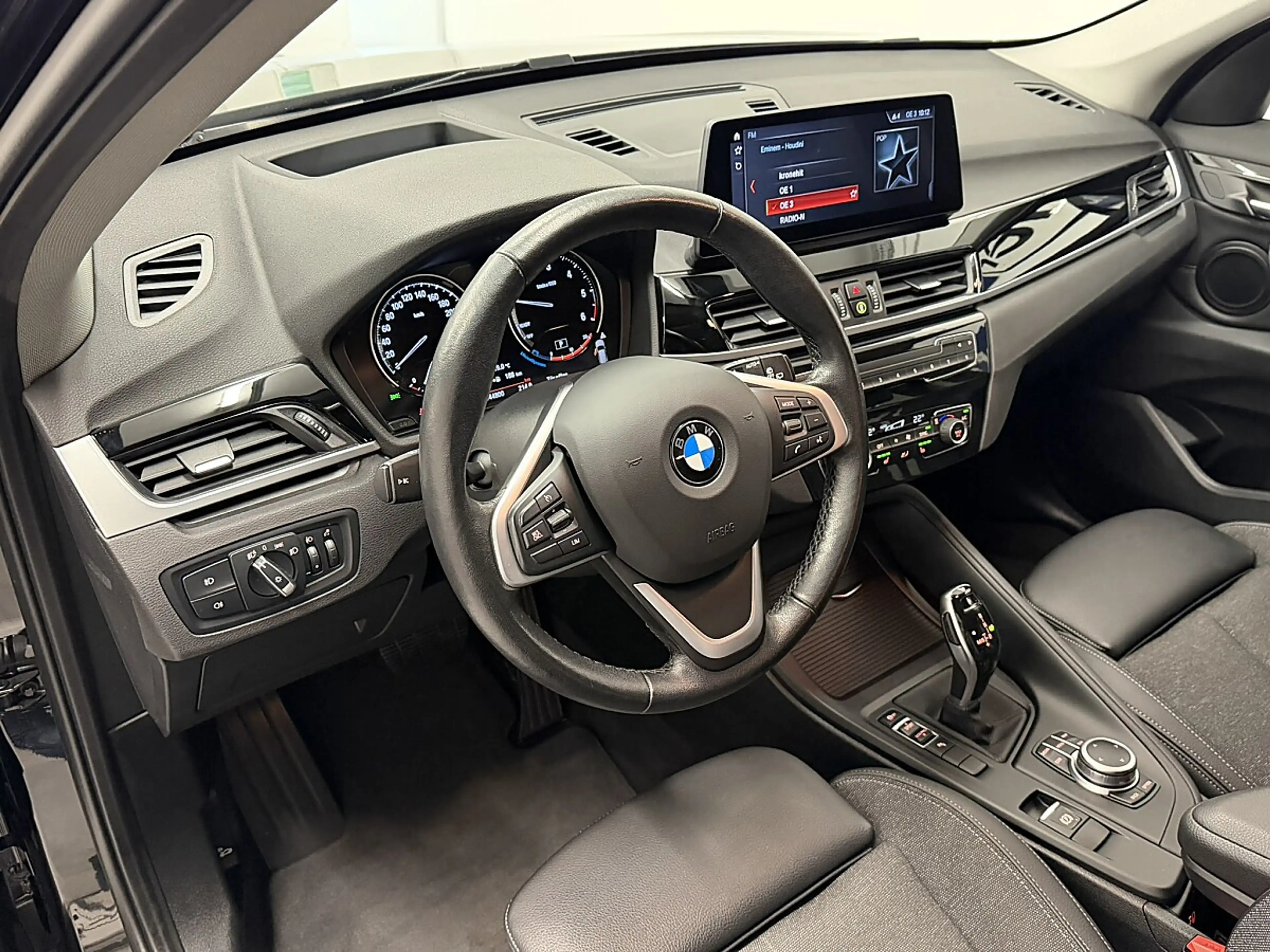 BMW X1 sDrive18d Aut.LCI/LED/NaviPlus/HeadUp/RFK — photo 11