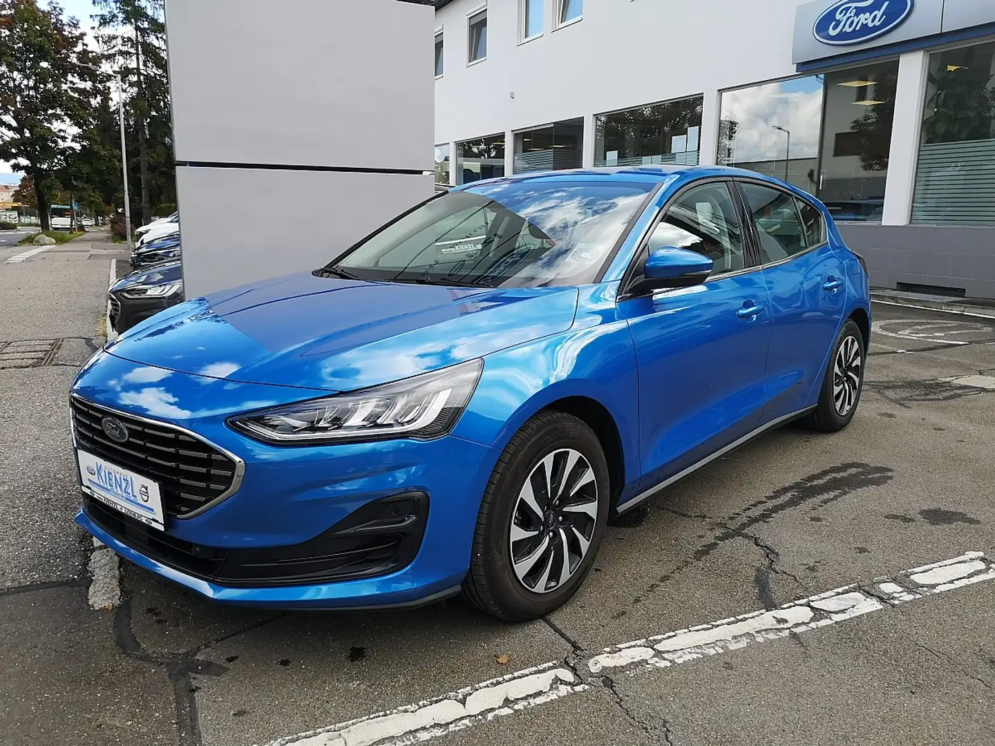 Ford Focus 1,0 EcoBoost Hybrid Titanium Aut. Blau - 1
