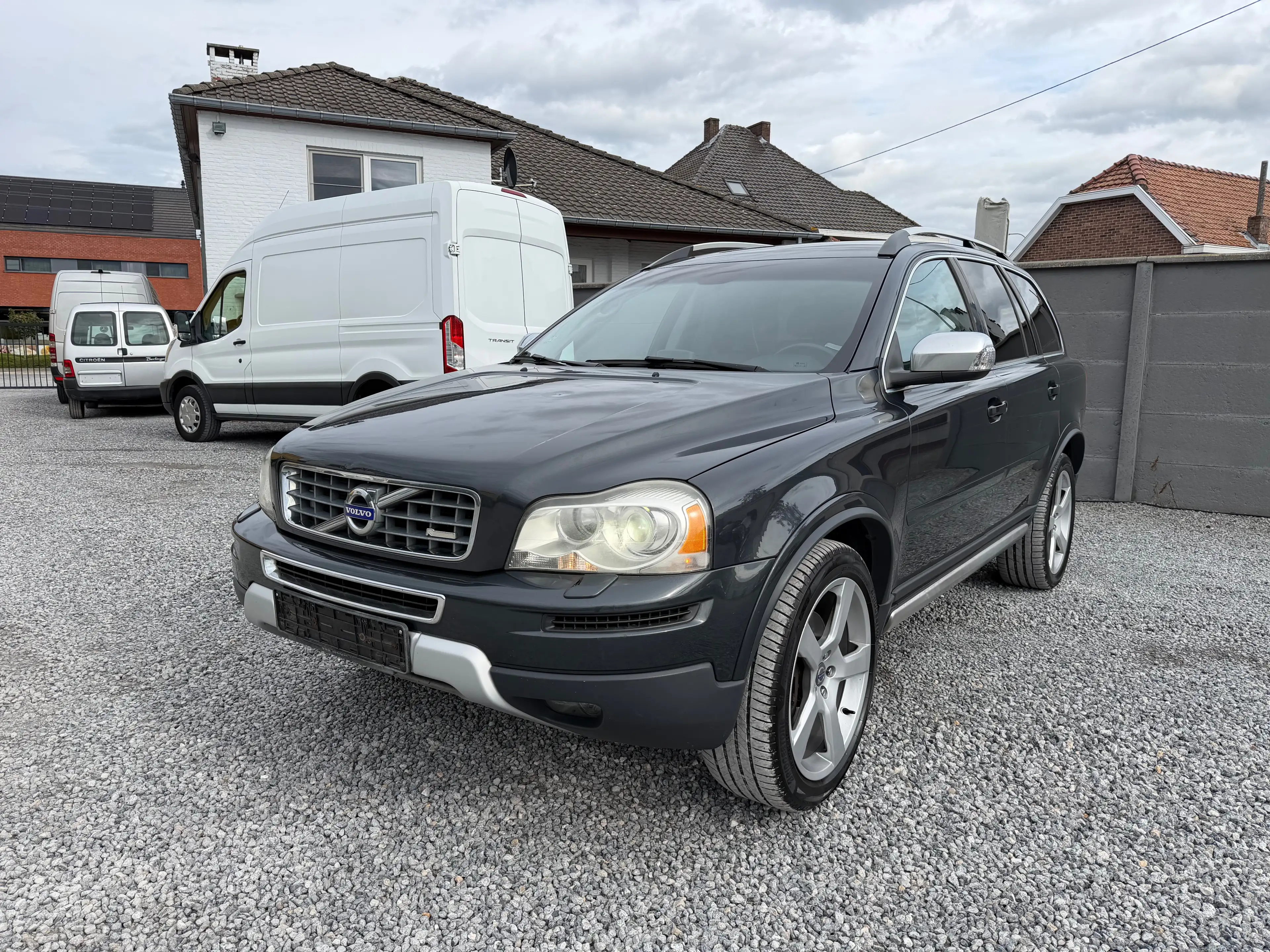 Volvo XC90 2.4 D5 AWD R-design Geartronic *7 PLACE*BI-XENON*NAVI* — photo 3
