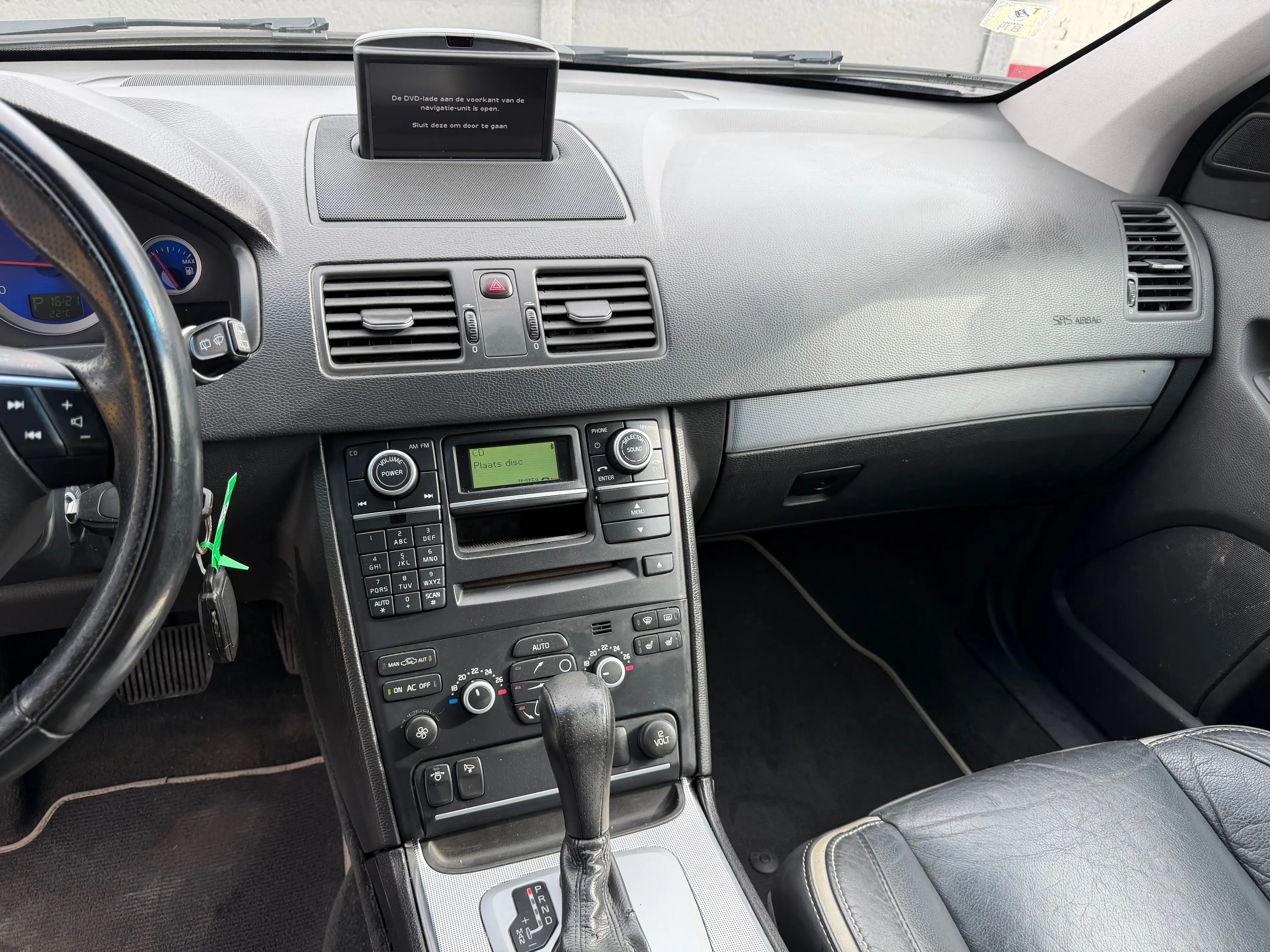 Volvo XC90 2.4 D5 AWD R-design Geartronic *7 PLACE*BI-XENON*NAVI* — photo 15