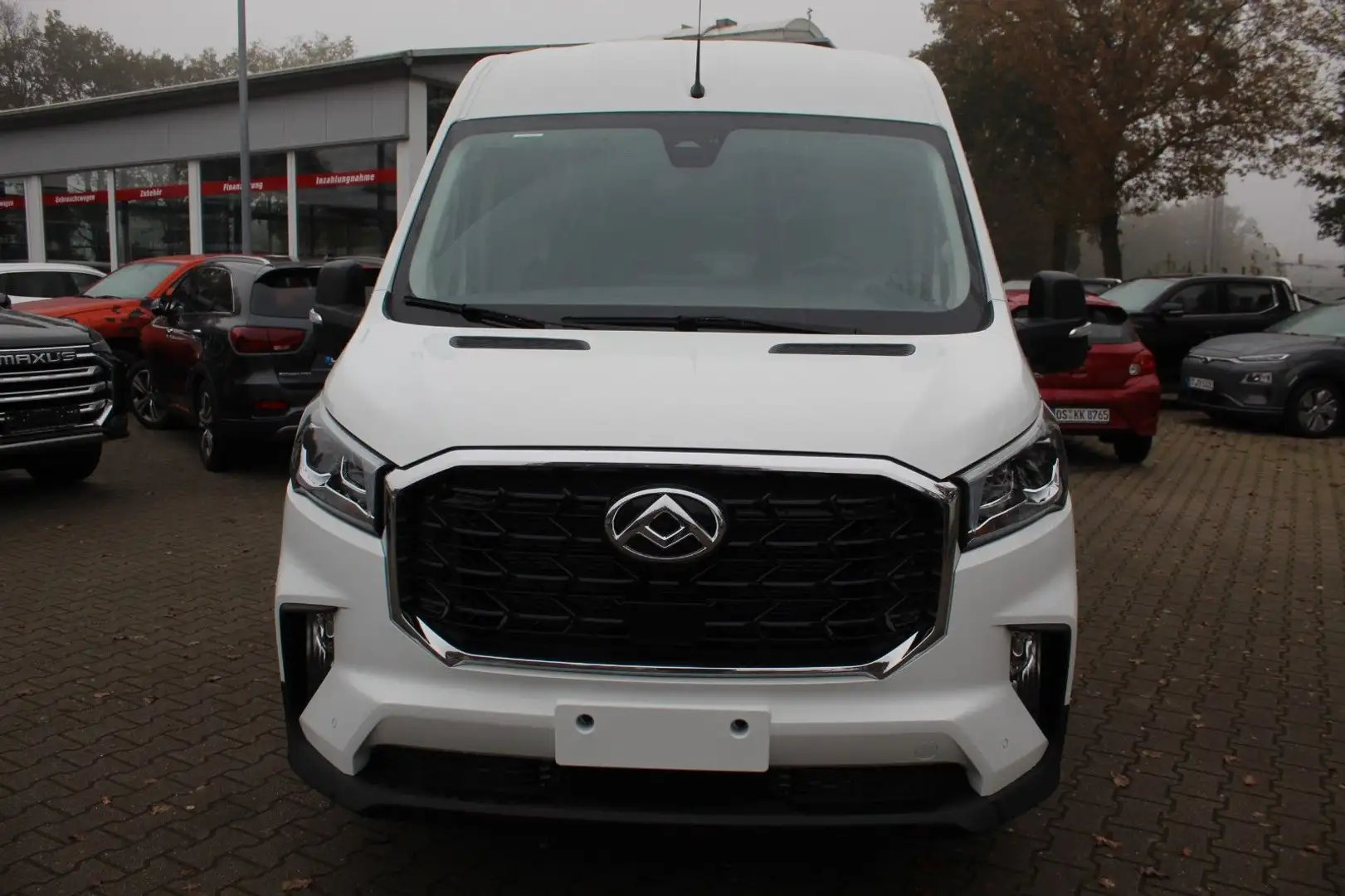 Maxus Deliver 9 2.0Diesel(2xSchiebetüren,Neues Modell) Weiß - 1