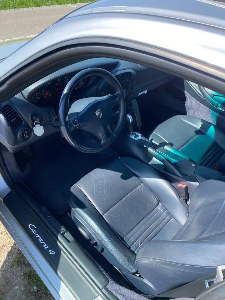 Porsche 911 3.6 Coupé Carrera 4, foto 5