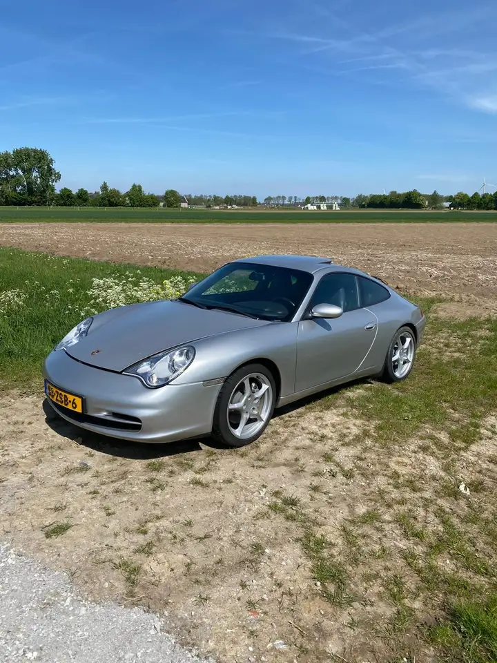 Porsche 911 3.6 Coupé Carrera 4, foto 9