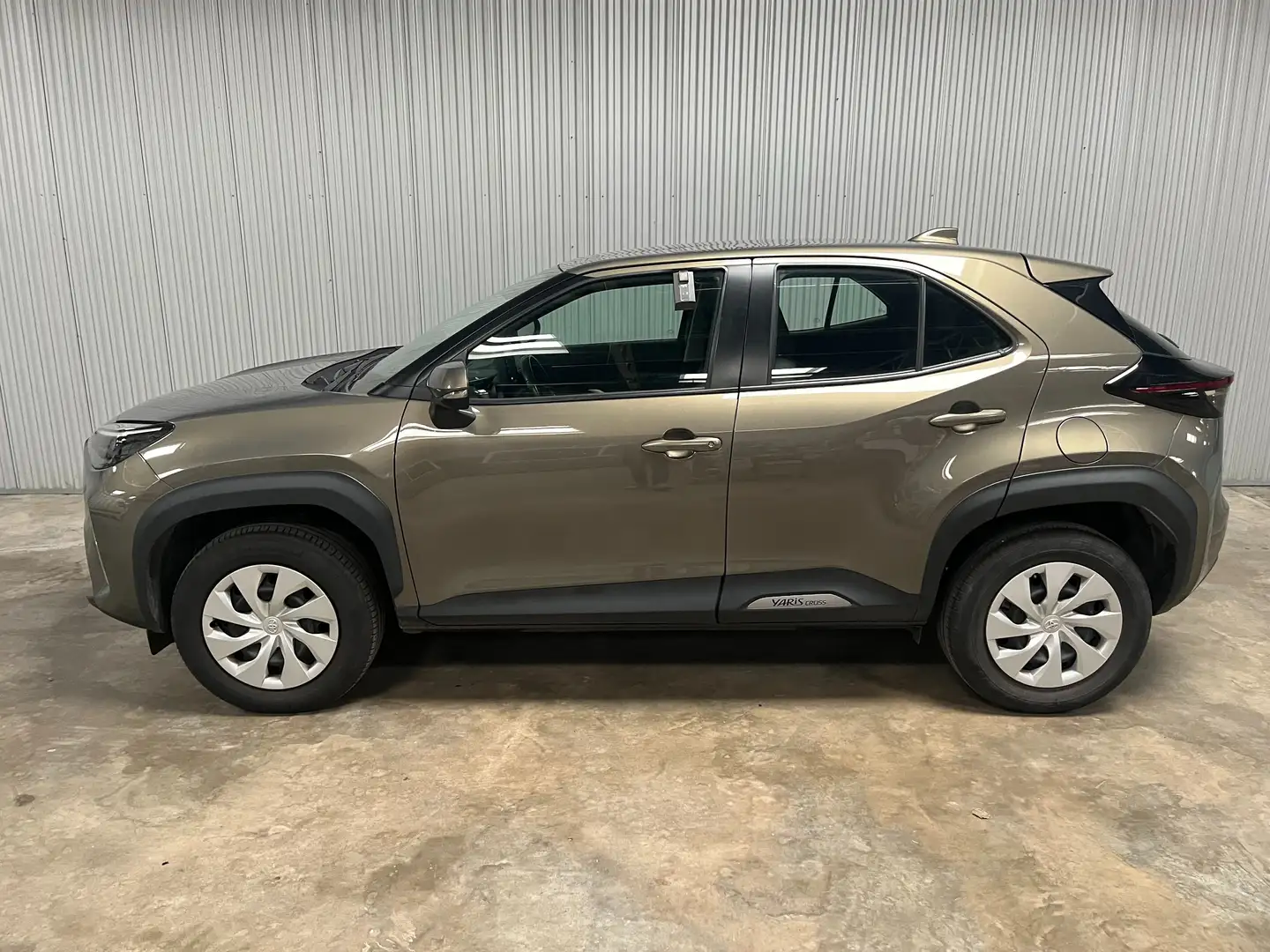 Toyota Yaris Cross Yaris Cross Hybrid 1.5 VVT-i Dynamic B2B PRICE Gris - 1