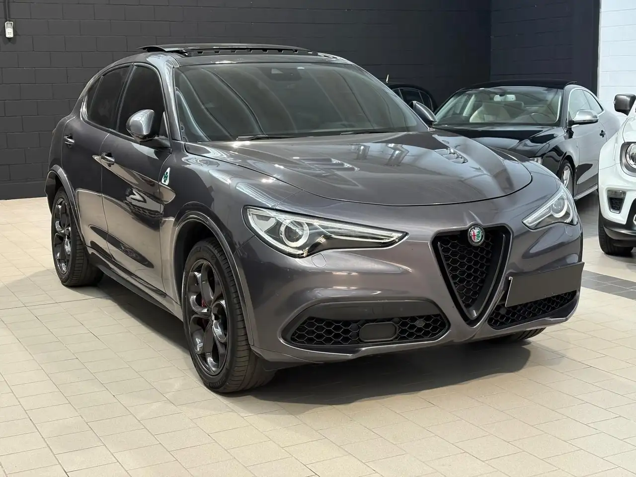 Alfa Romeo Stelvio 2023