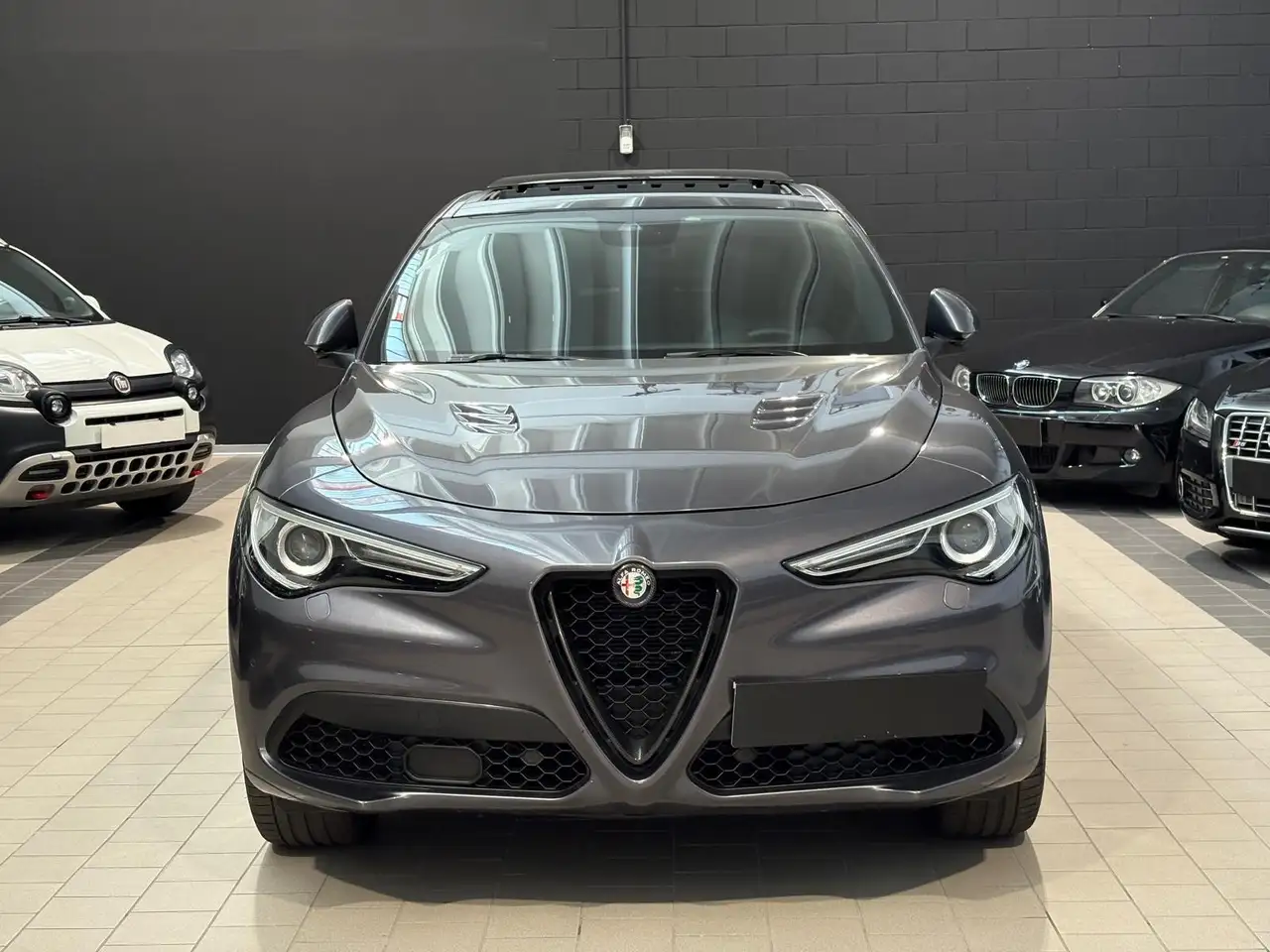 Alfa Romeo Stelvio 2023