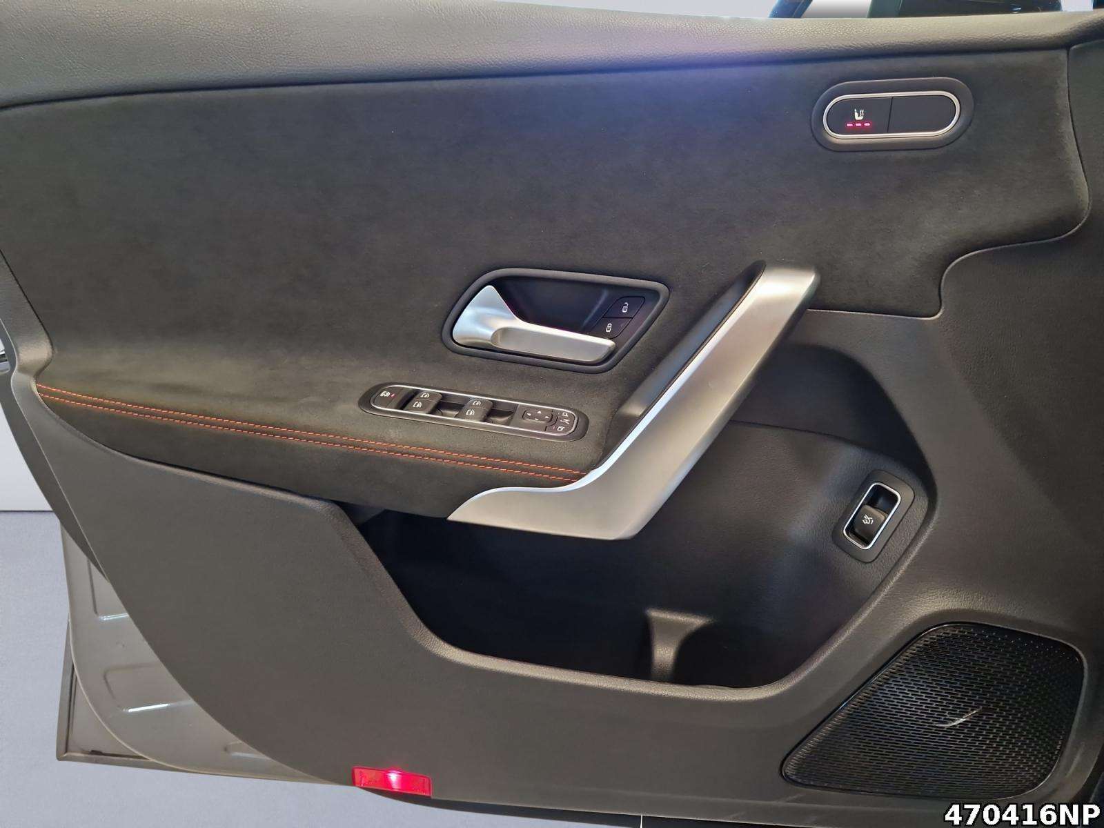 Mercedes-Benz A 220