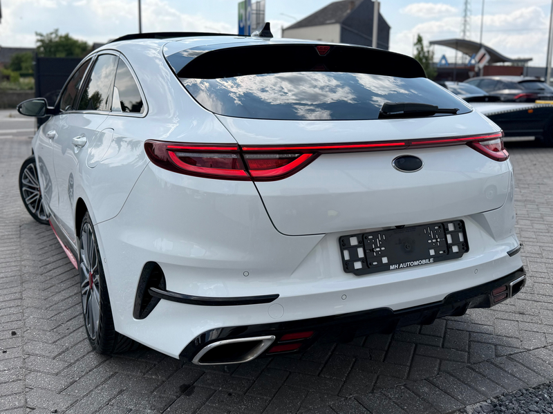 Kia ProCeed / pro_cee'd GT 1.6 T-GDi GT DCT ISG — photo 6