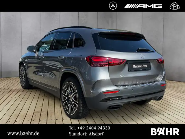 Mercedes-Benz Gla Class view 3