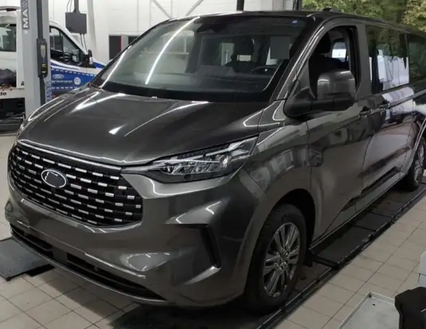 Ford Tourneo Custom Titanium X 2x Schiebetür 8 Sitze