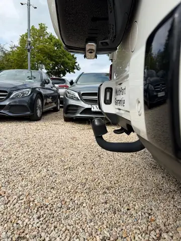 Mercedes-Benz G 500 view 15