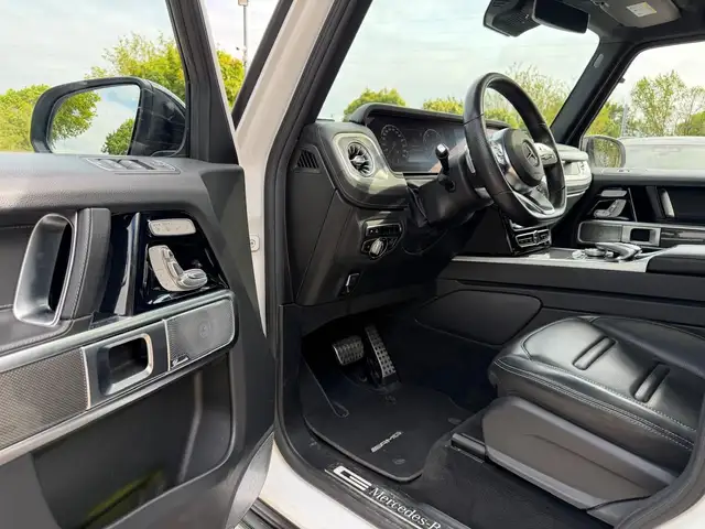 Mercedes-Benz G 500 view 7