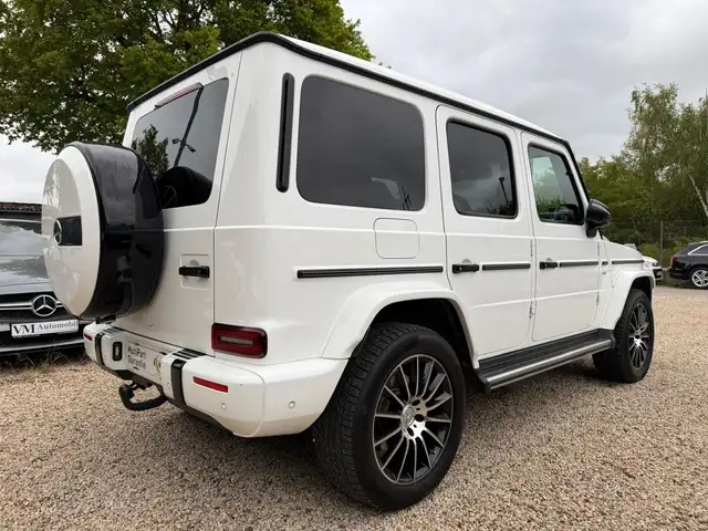 Mercedes-Benz G 500 view 4
