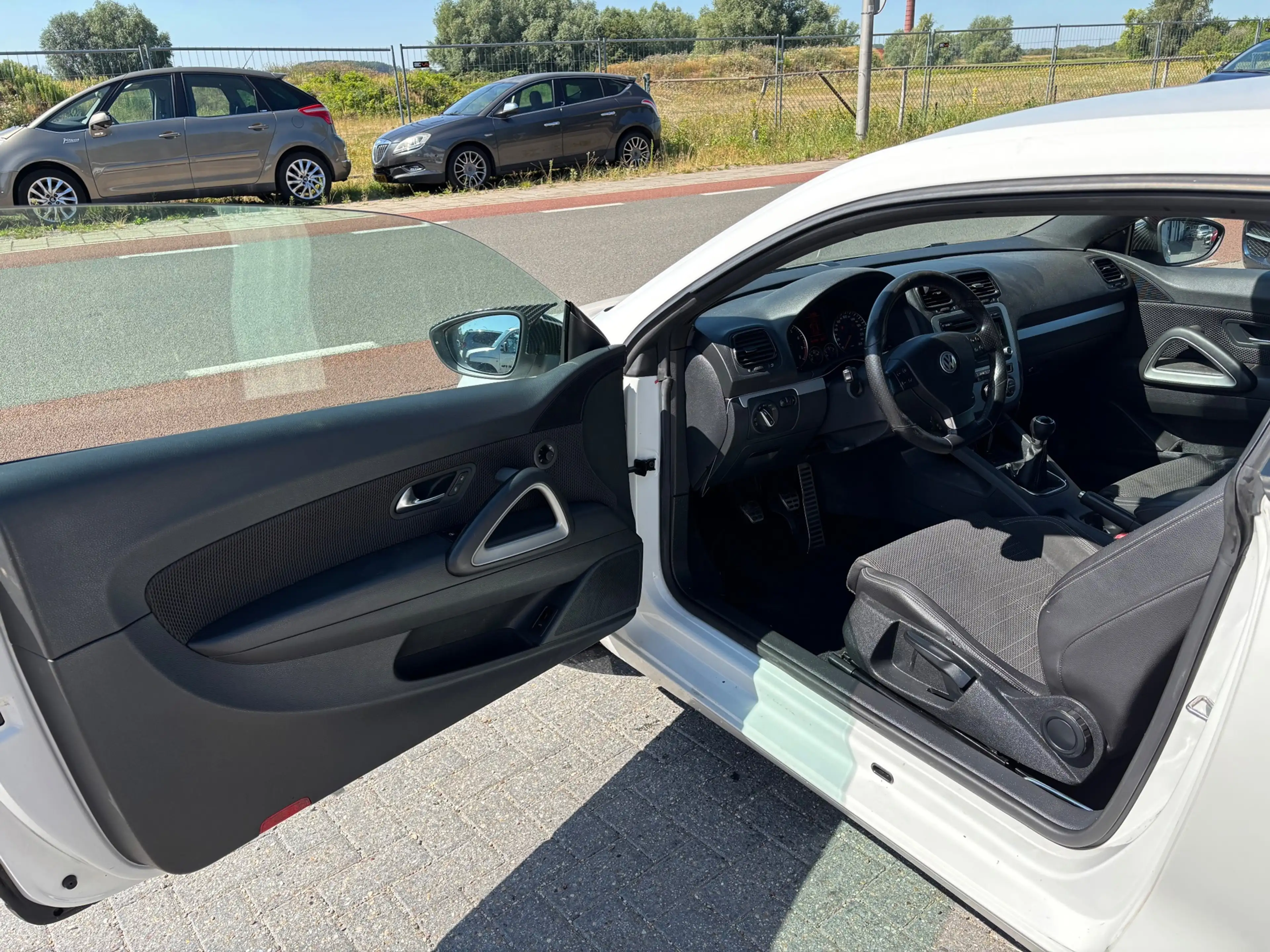 Volkswagen Scirocco 2.0 TSI Highline nette auto ! — photo 7