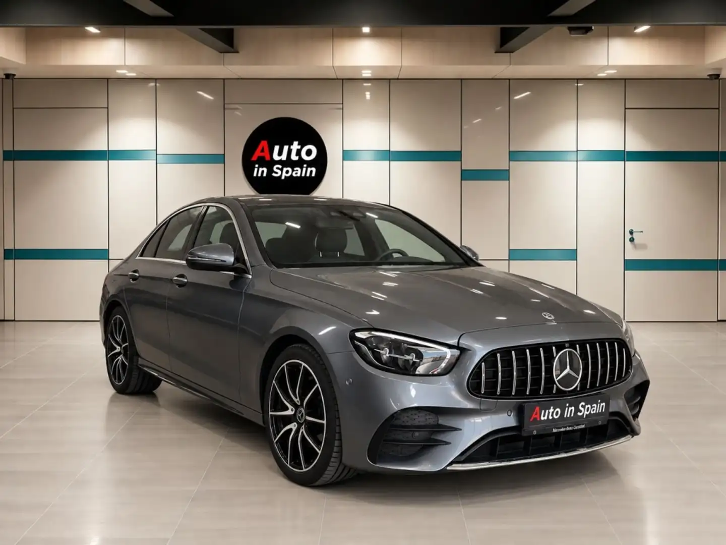 Mercedes-Benz E 300 de Gris - 1