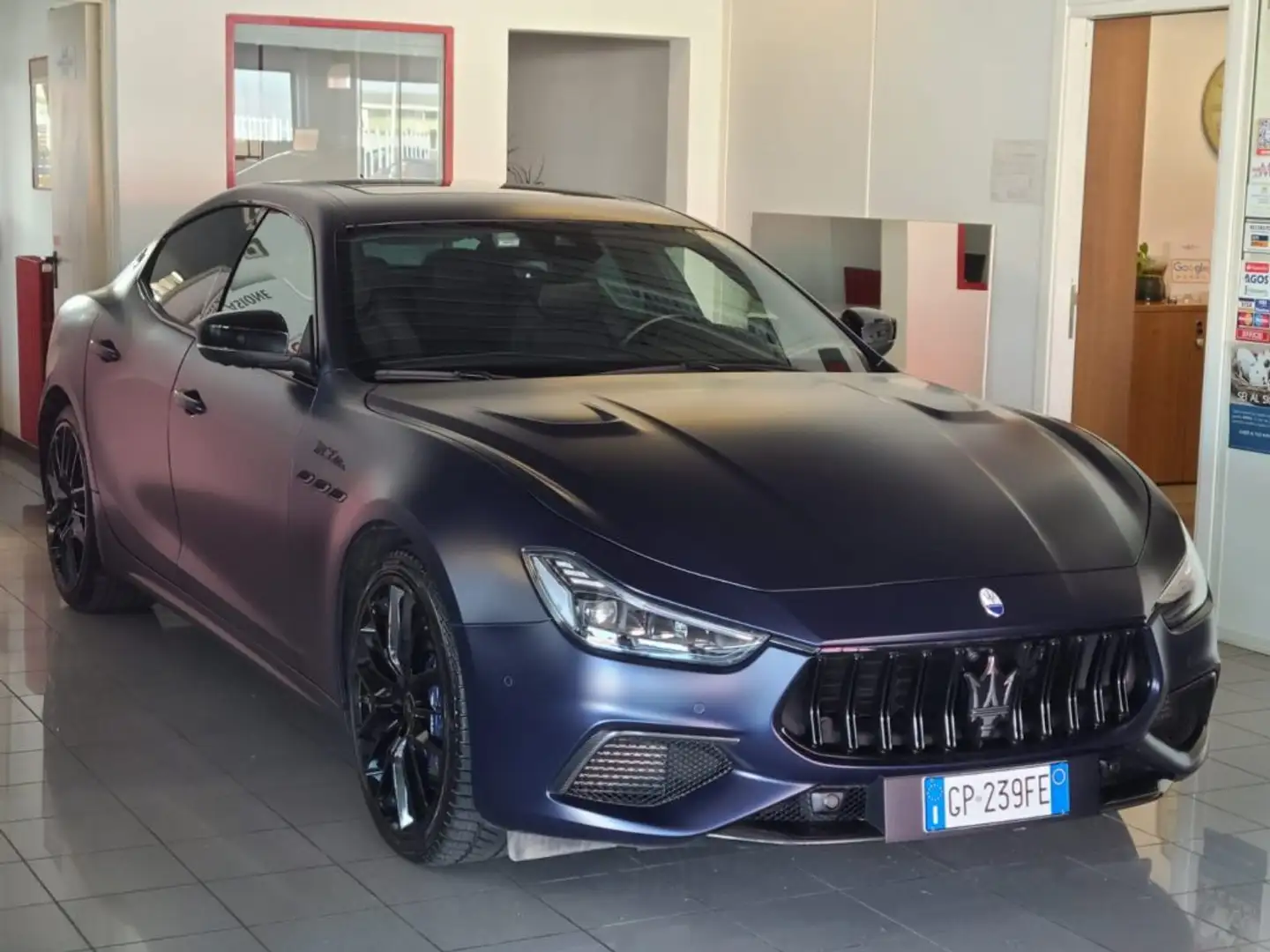Maserati Ghibli V8 580 CV Trofeo Сірий - 1
