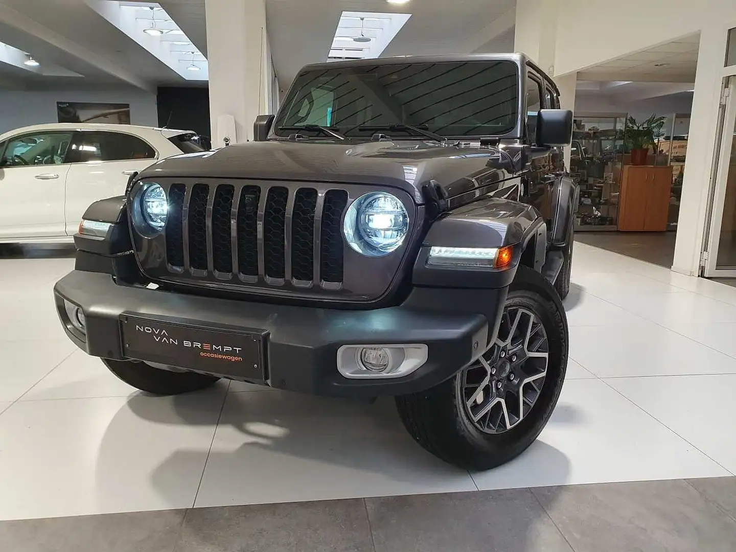 Jeep Wrangler HARD TOP 2.0 Turbo 4xe PHEV Sahara 272PK met ParkS Gris - 1