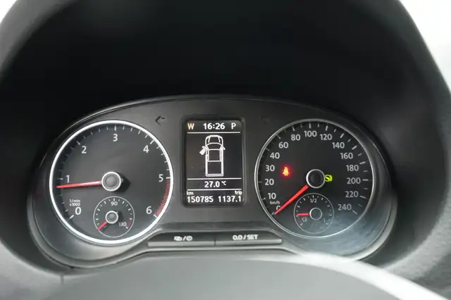 Volkswagen Amarok view 13
