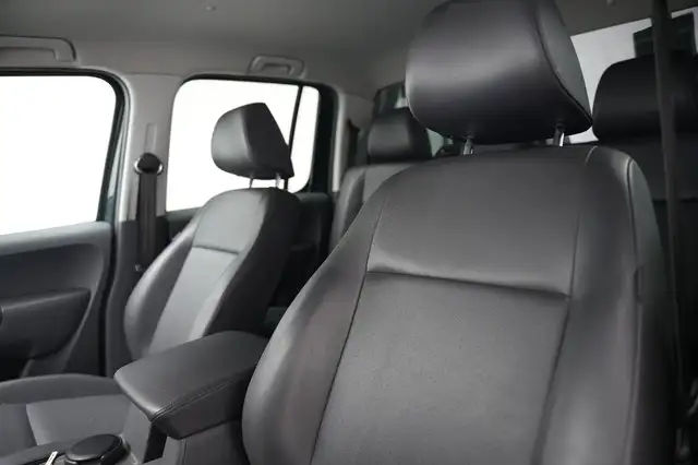 Volkswagen Amarok view 11