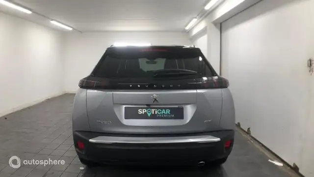Peugeot 2008 view 6