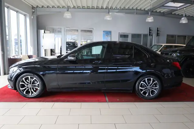 Mercedes-Benz C-Class view 3