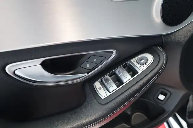 Mercedes-Benz C-Class view 15