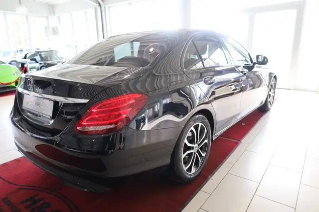 Mercedes-Benz C-Class view 8