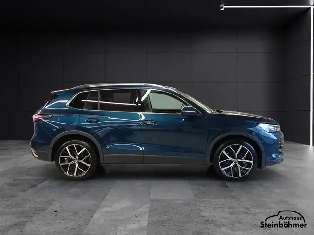 Volkswagen Tiguan view 9