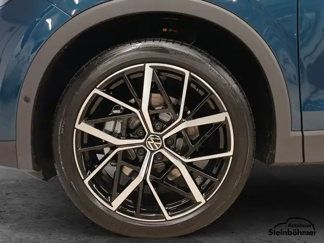 Volkswagen Tiguan view 13