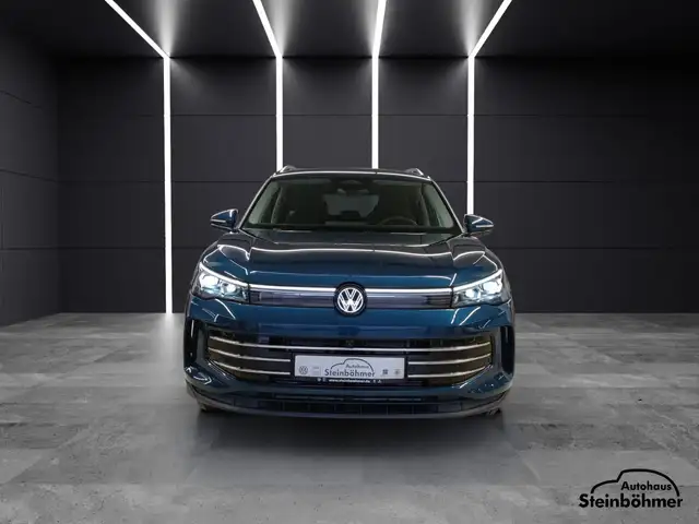 Volkswagen Tiguan view 11