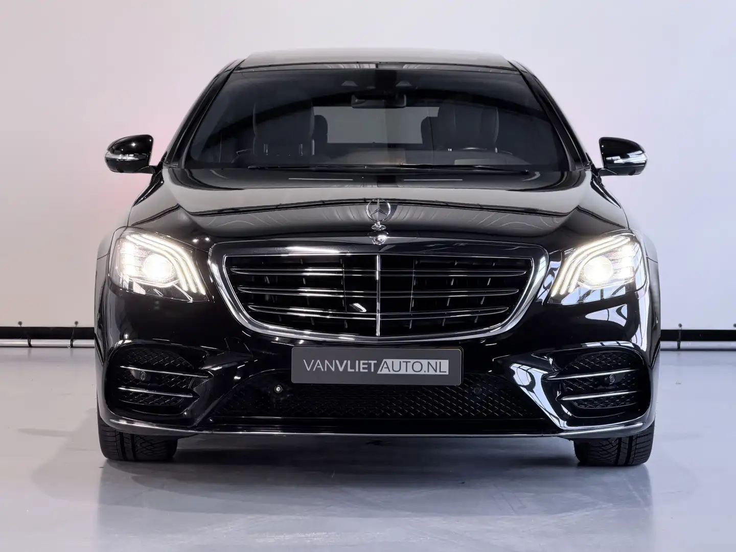 Mercedes-Benz S 560 E Lang AMG Premium Plus Pan Dak / Soft Close / Head Schwarz - 2