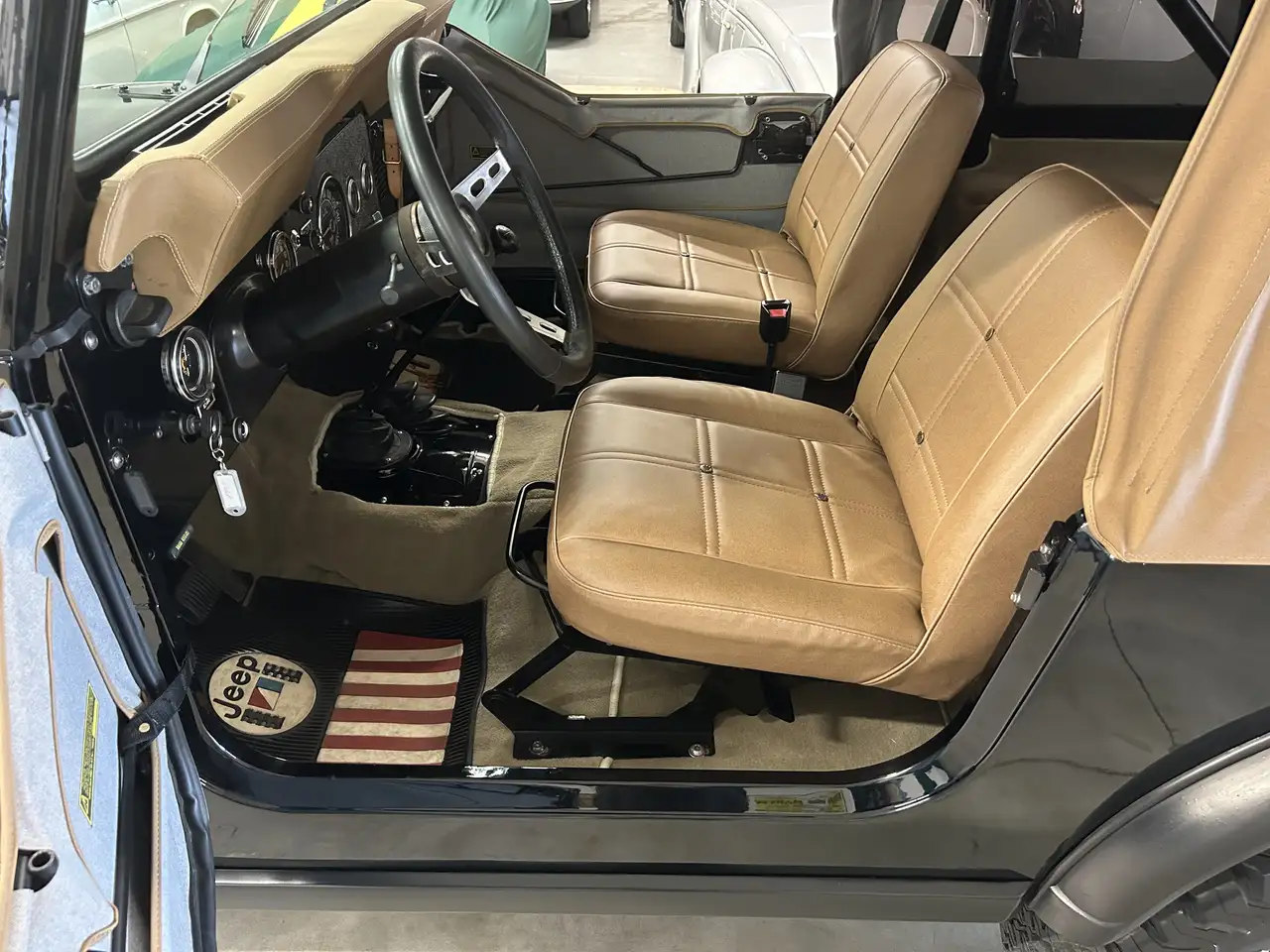Jeep CJ-7 GOLDEN EAGLE 5.0 V8, foto 4
