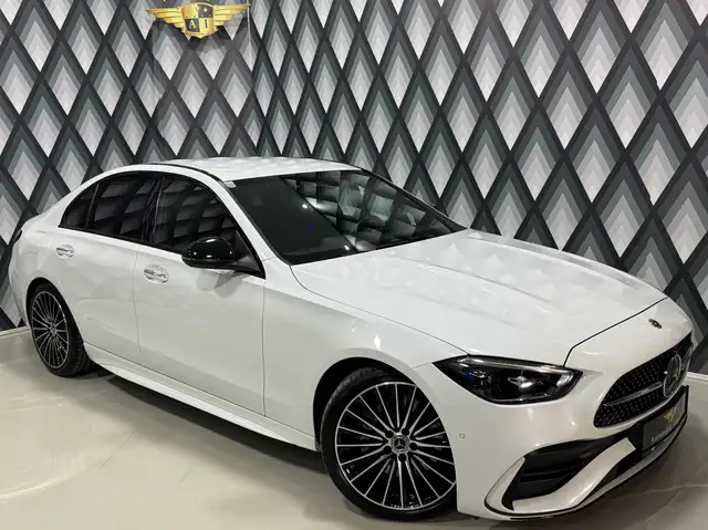 Mercedes-Benz C 220 d Aut. // AMG LINE // DIGITAL LIGHT //