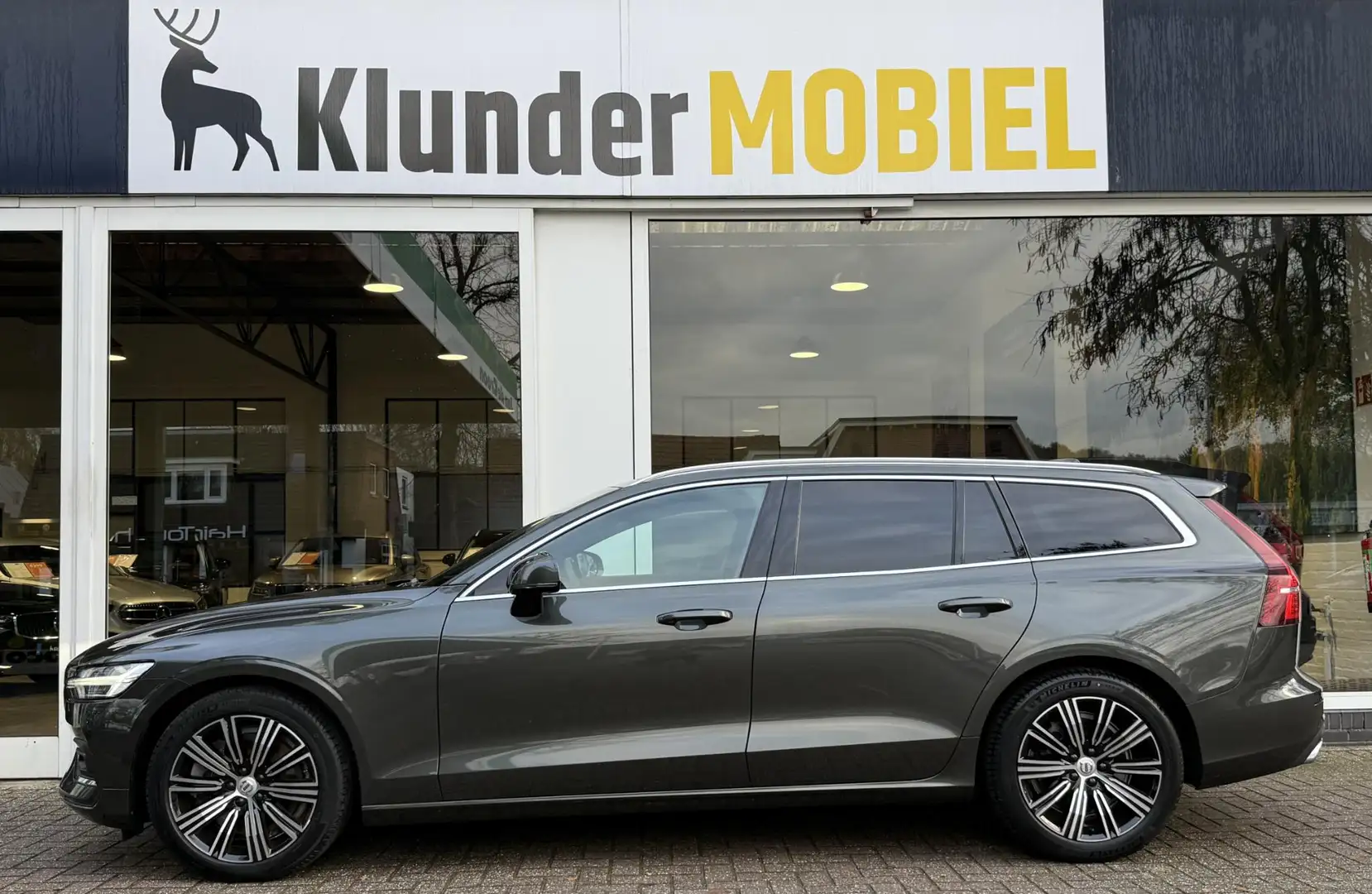 Volvo V60 B5 Inscription Aut. |HarmanKardon|Camera| Gris - 2