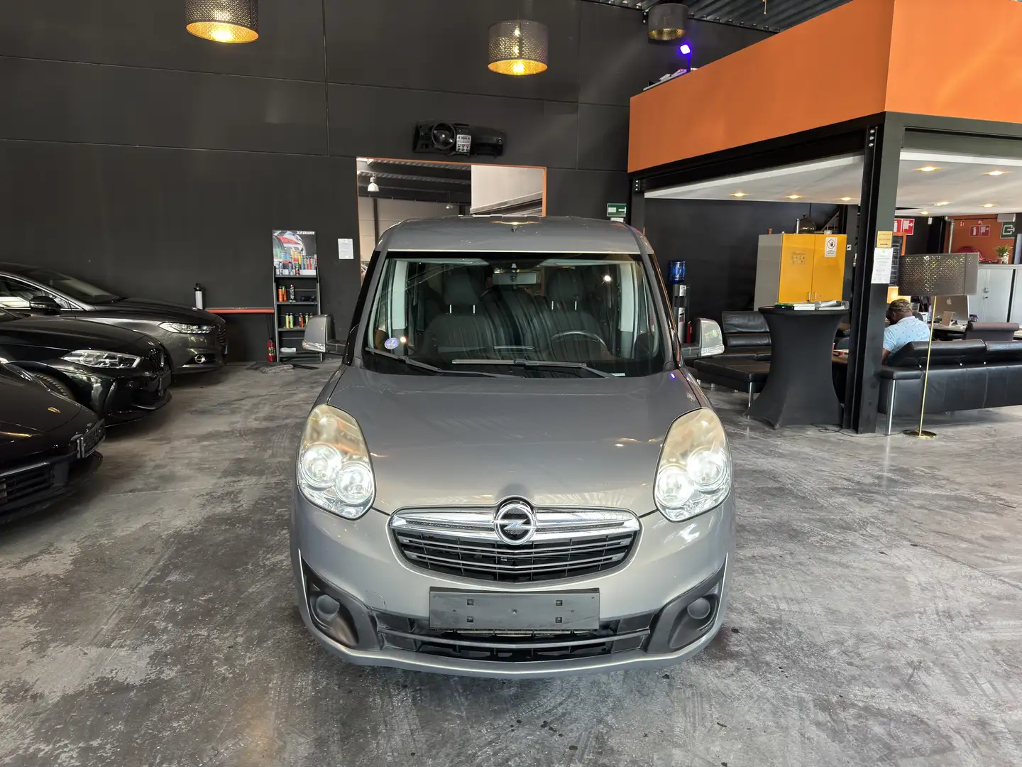 Opel Combo Tour 1.6 CDTi L1H1 langue Cosmo 12 mois de gar Marrón - 2