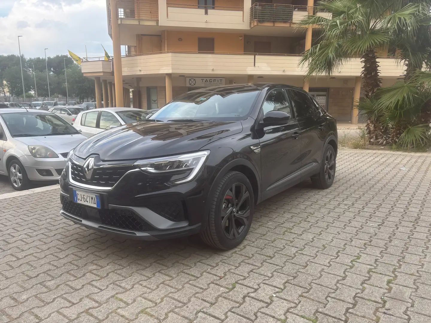 Renault Arkana Arkana 1.6 E-Tech full hybrid R.S. Line 145cv Nero - 1