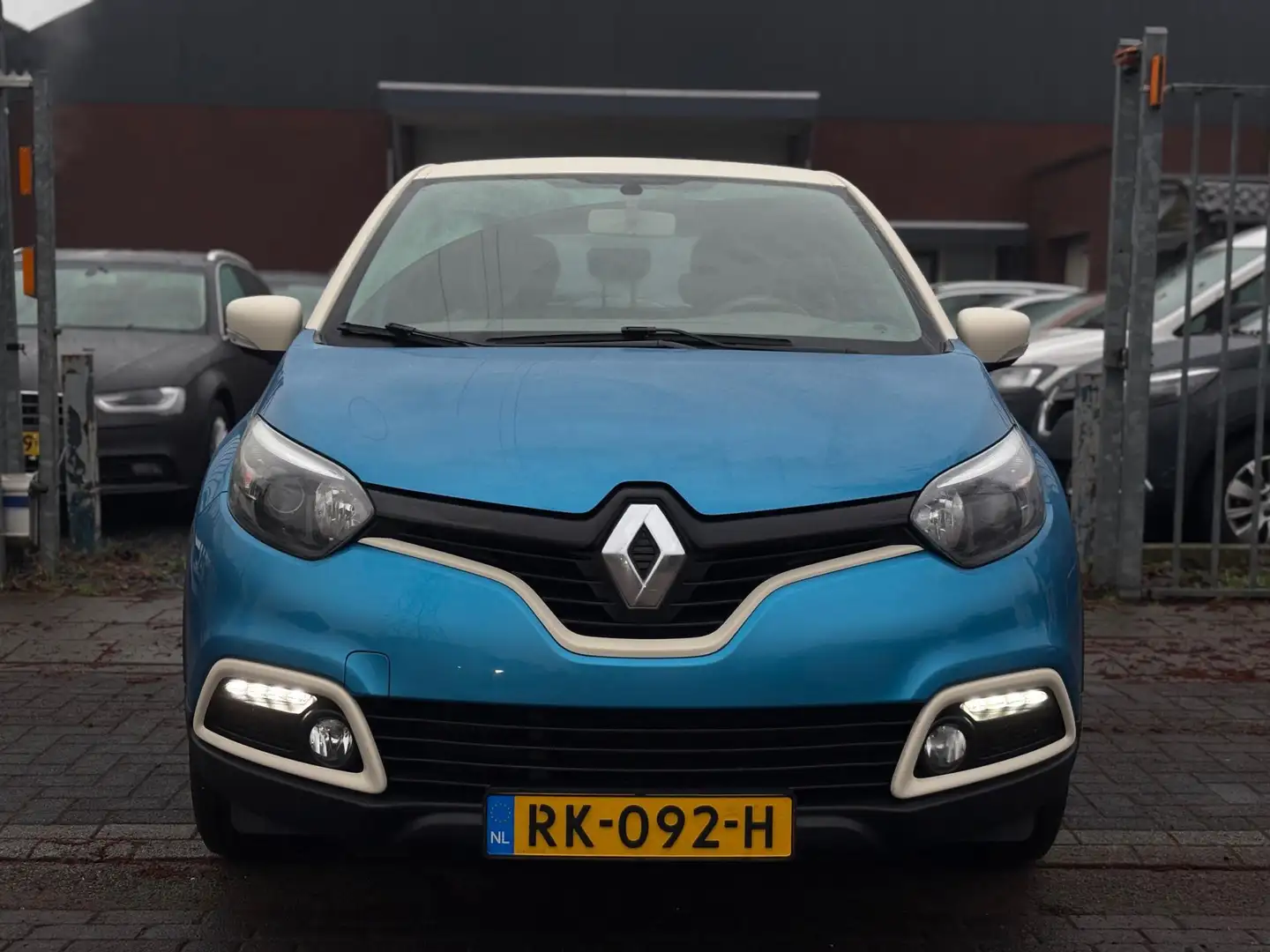 Renault Captur 0.9 TCe Dynamique | Navigatie | Trekhaak | Airco | Blau - 2