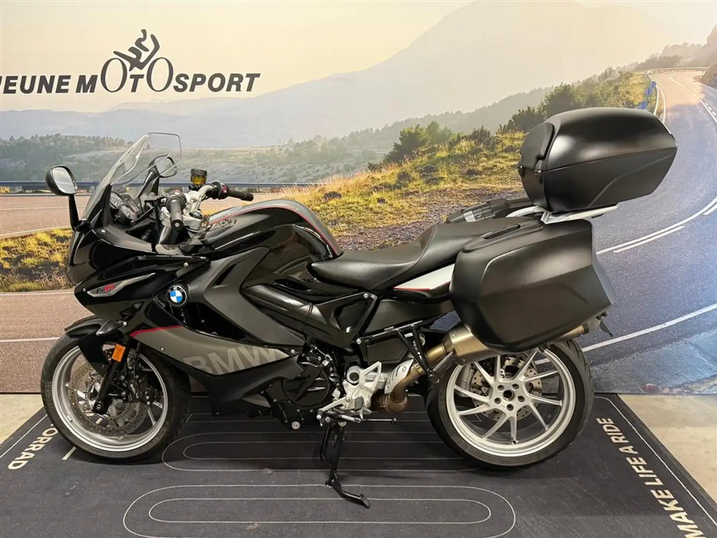 BMW F 800 GT GARANTIE PREMIUM 24 MOIS Schwarz - 1
