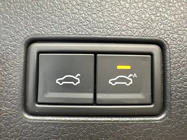 Volkswagen Passat view 7