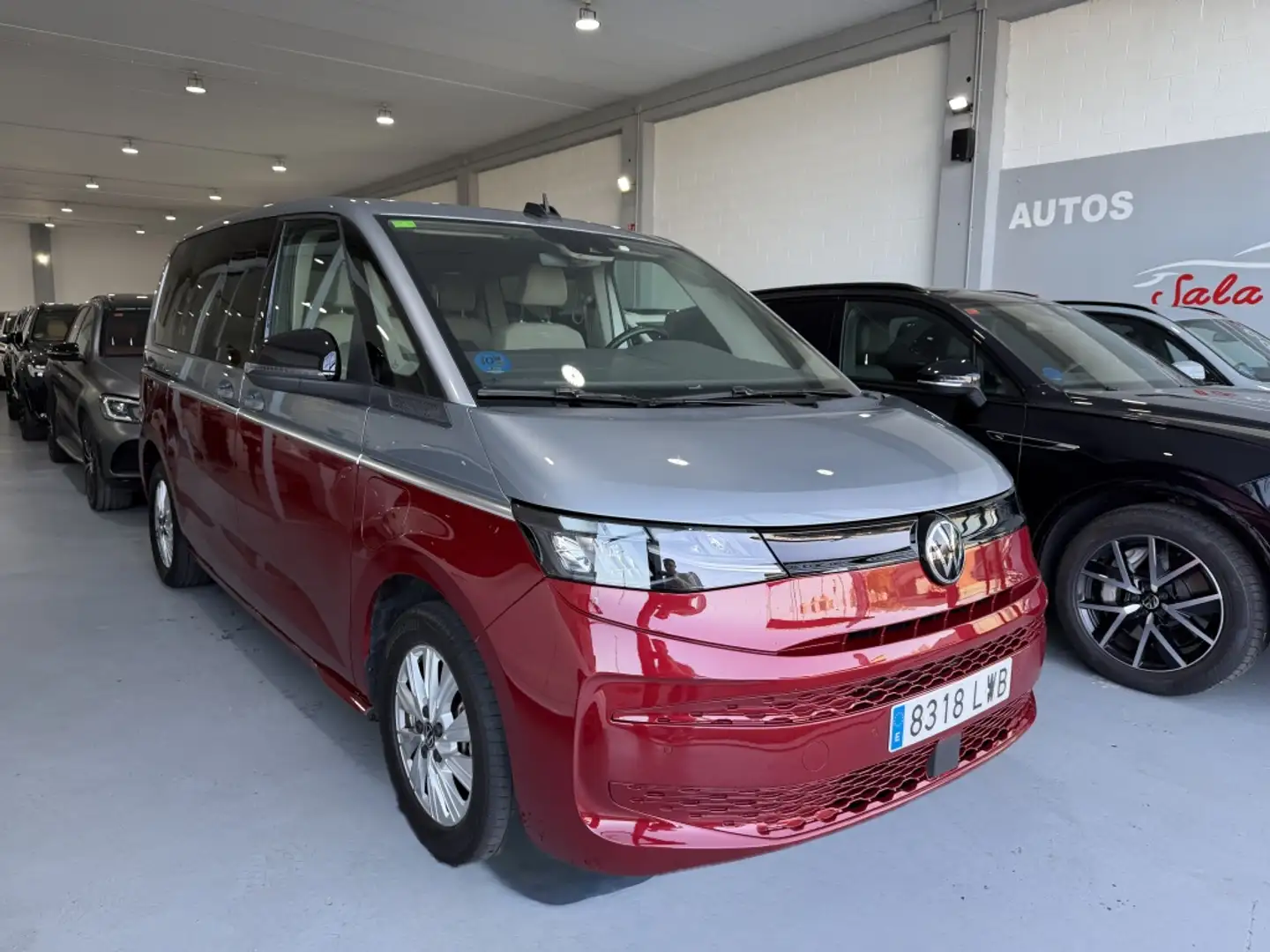 Volkswagen T7 Multivan 1.4 TSI PHEV Batalla Corta Life DSG 160kW Burdeos - 2