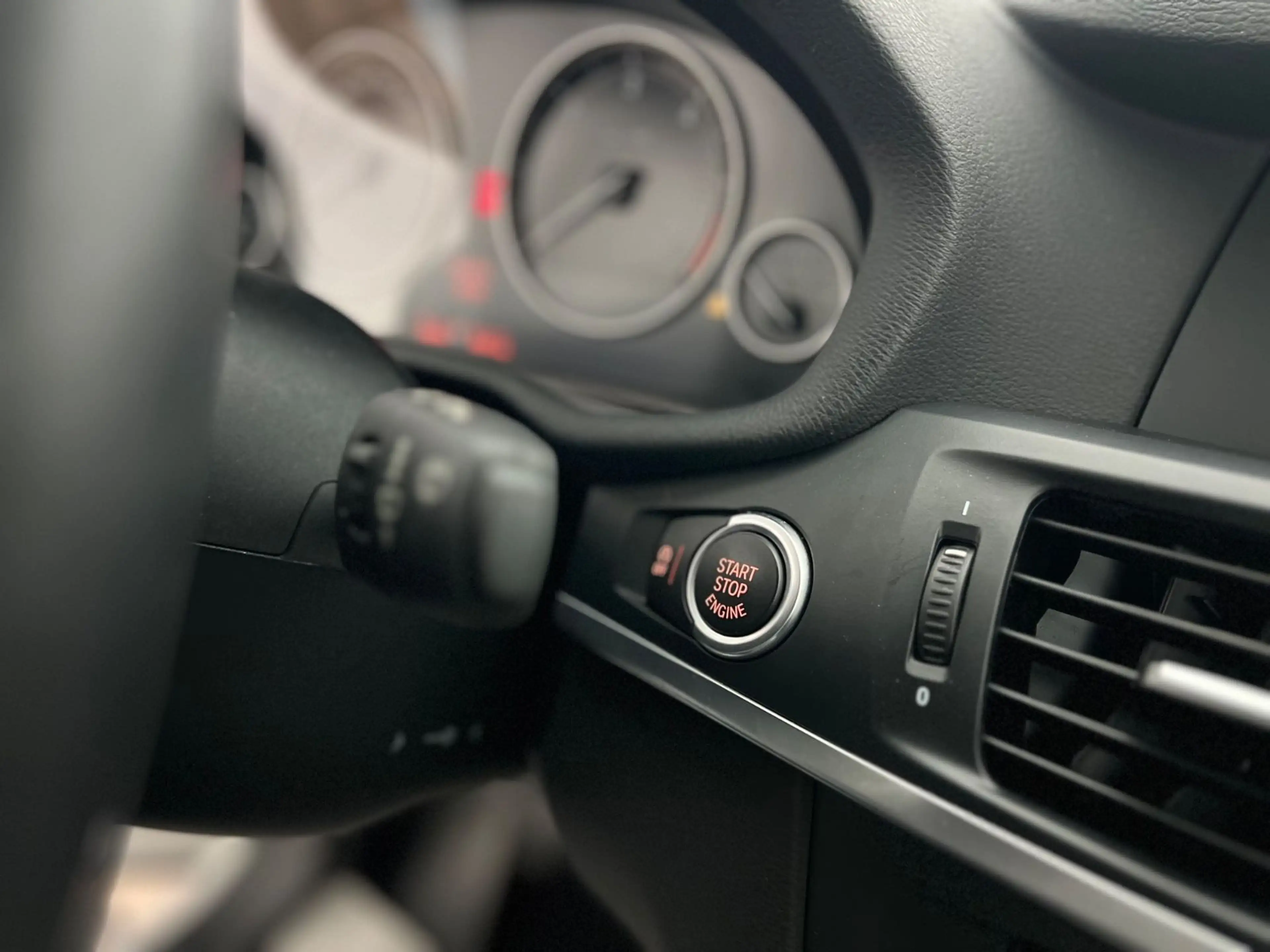 BMW X3 20d / 4x4 / NUR 42.tKM / RENTNER/ GARANTIE — photo 37