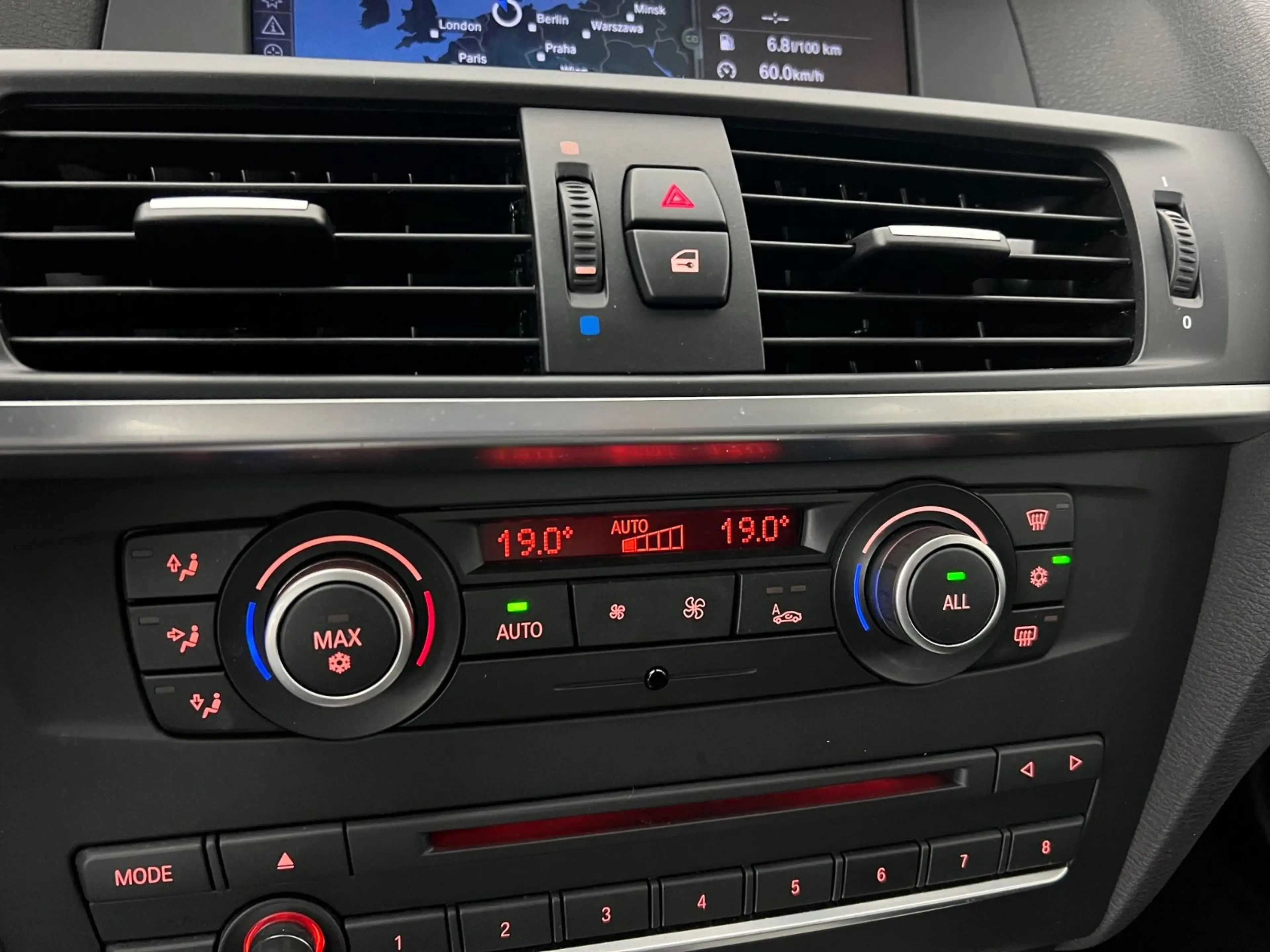 BMW X3 20d / 4x4 / NUR 42.tKM / RENTNER/ GARANTIE — photo 20