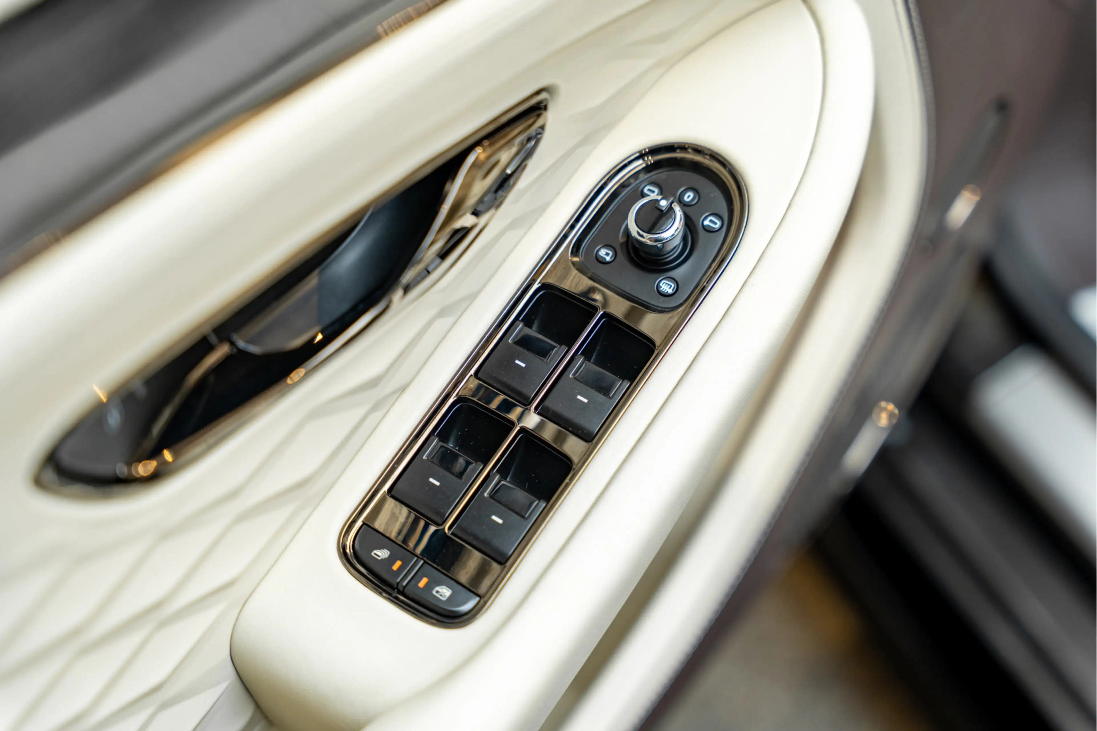 Bentley Continental GTC S Touring Package Mandarin 4.0 V8 Hybrid Spectre M — photo 33
