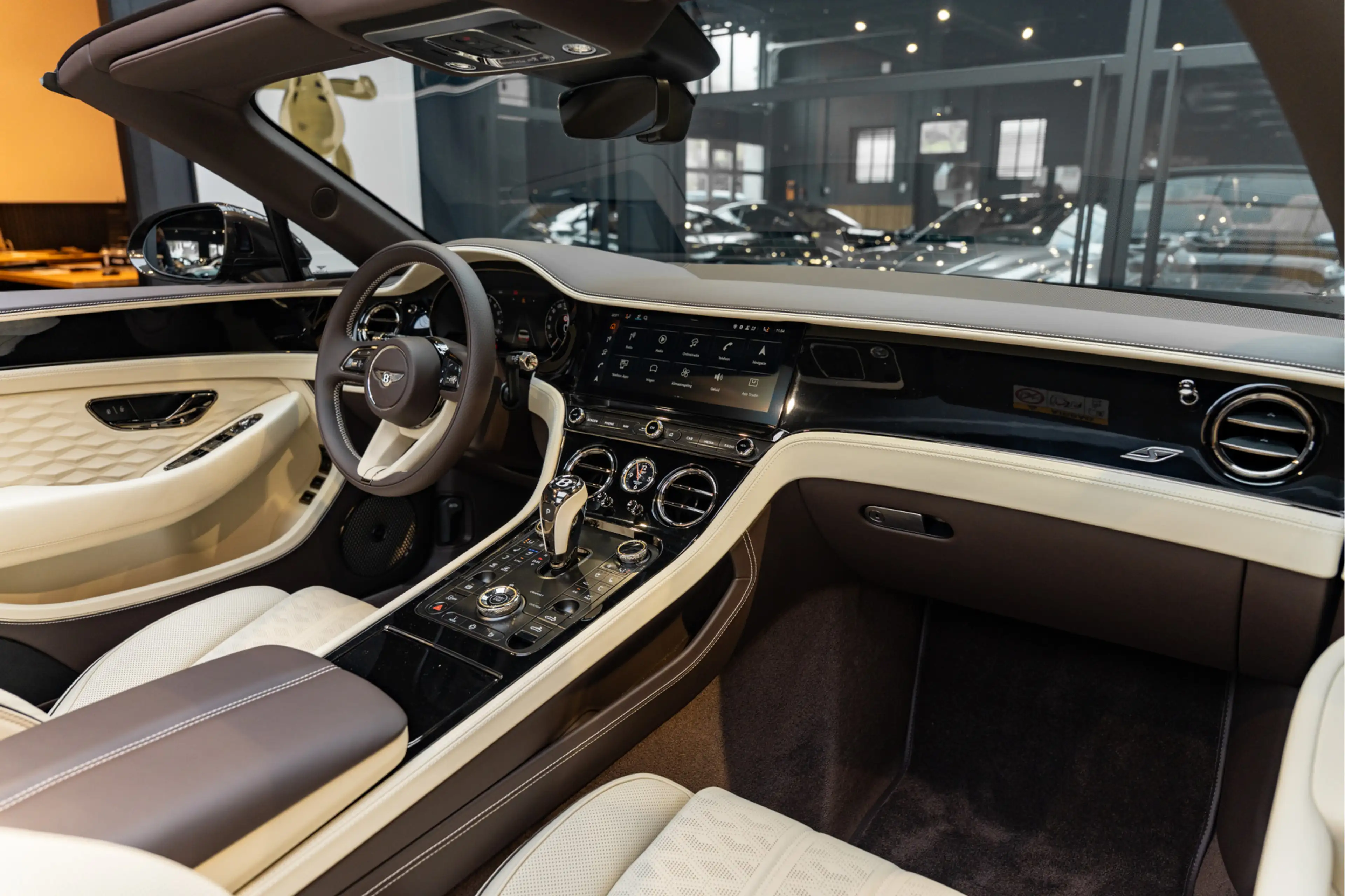 Bentley Continental GTC S Touring Package Mandarin 4.0 V8 Hybrid Spectre M — photo 9