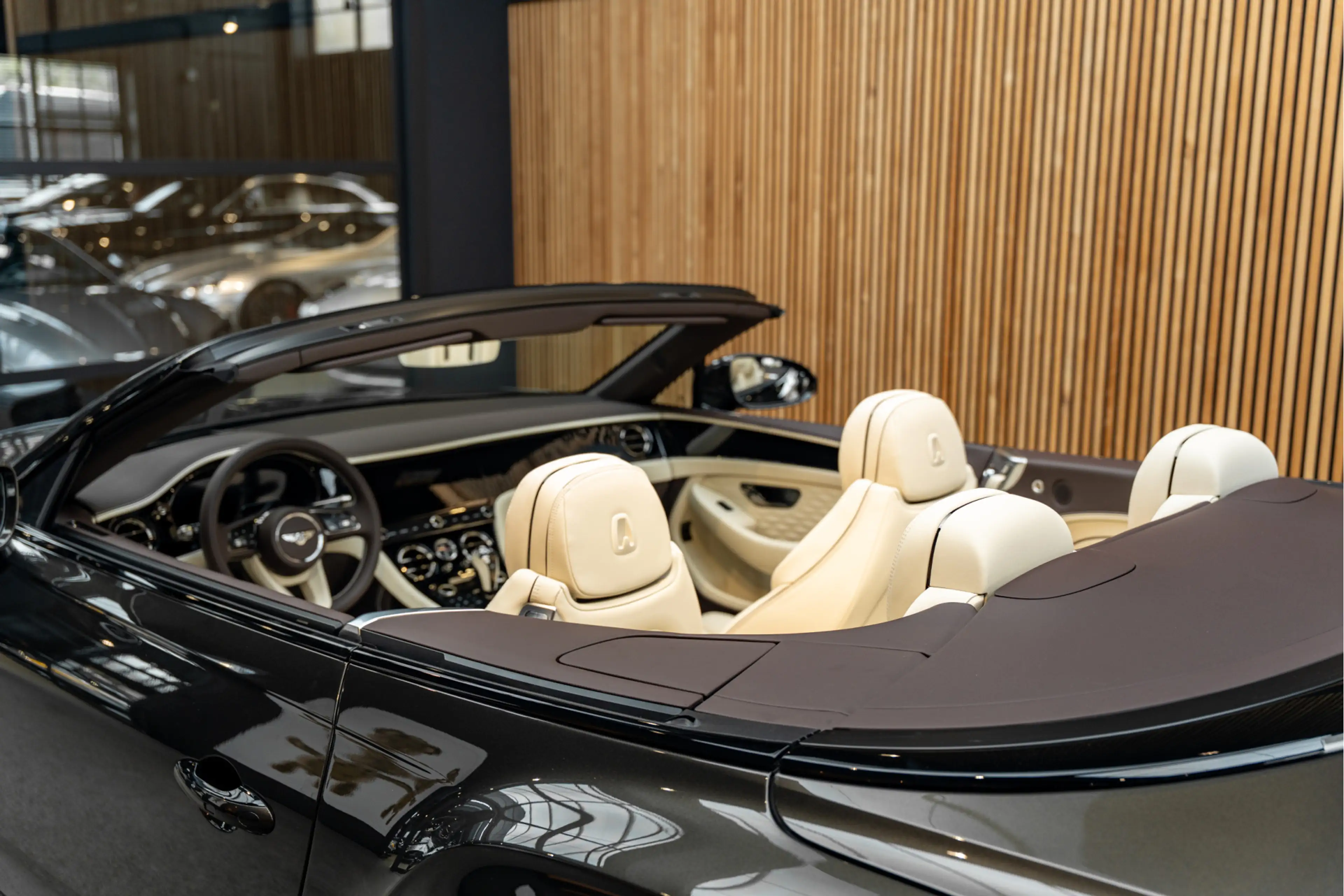 Bentley Continental GTC S Touring Package Mandarin 4.0 V8 Hybrid Spectre M — photo 21