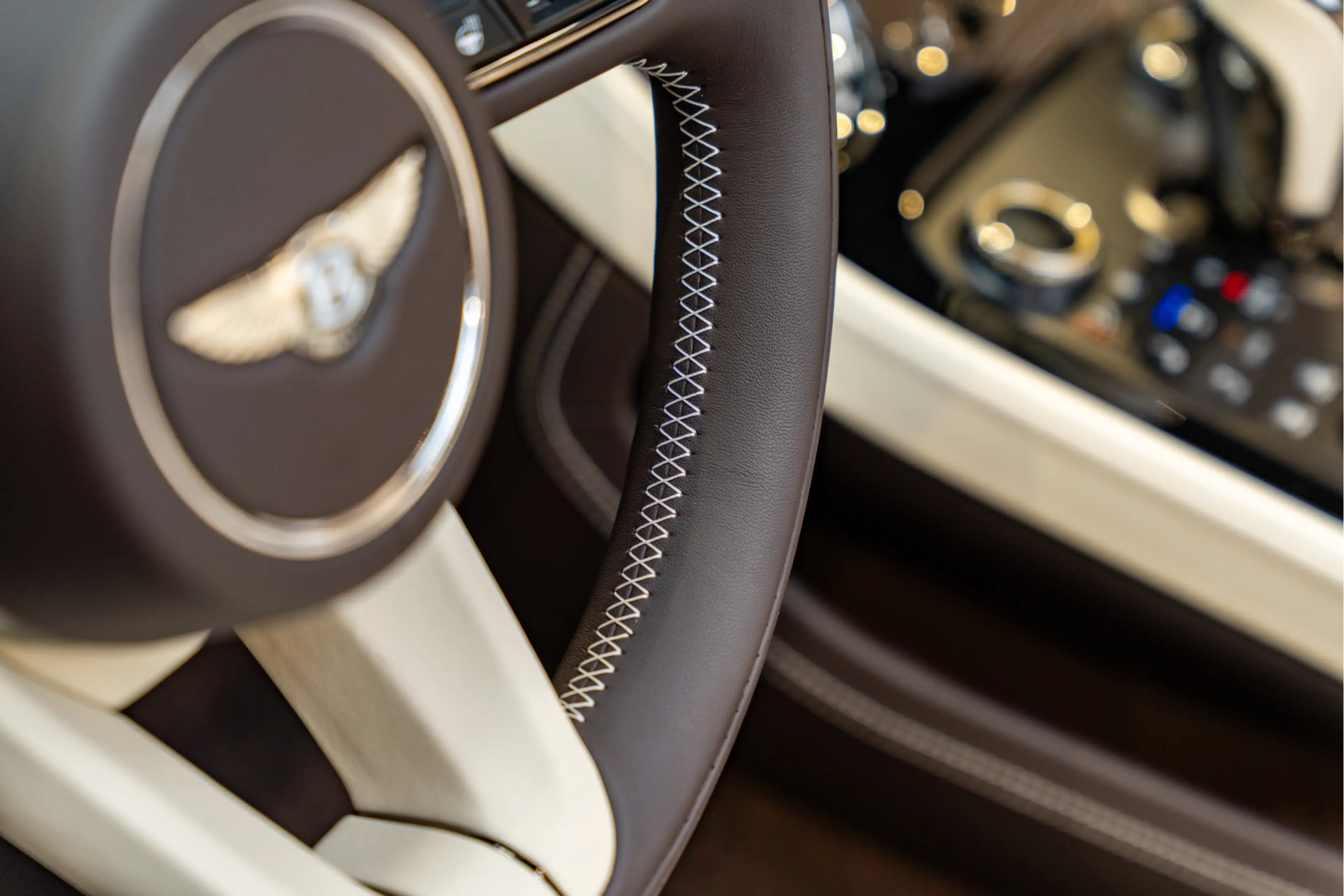 Bentley Continental GTC S Touring Package Mandarin 4.0 V8 Hybrid Spectre M — photo 38