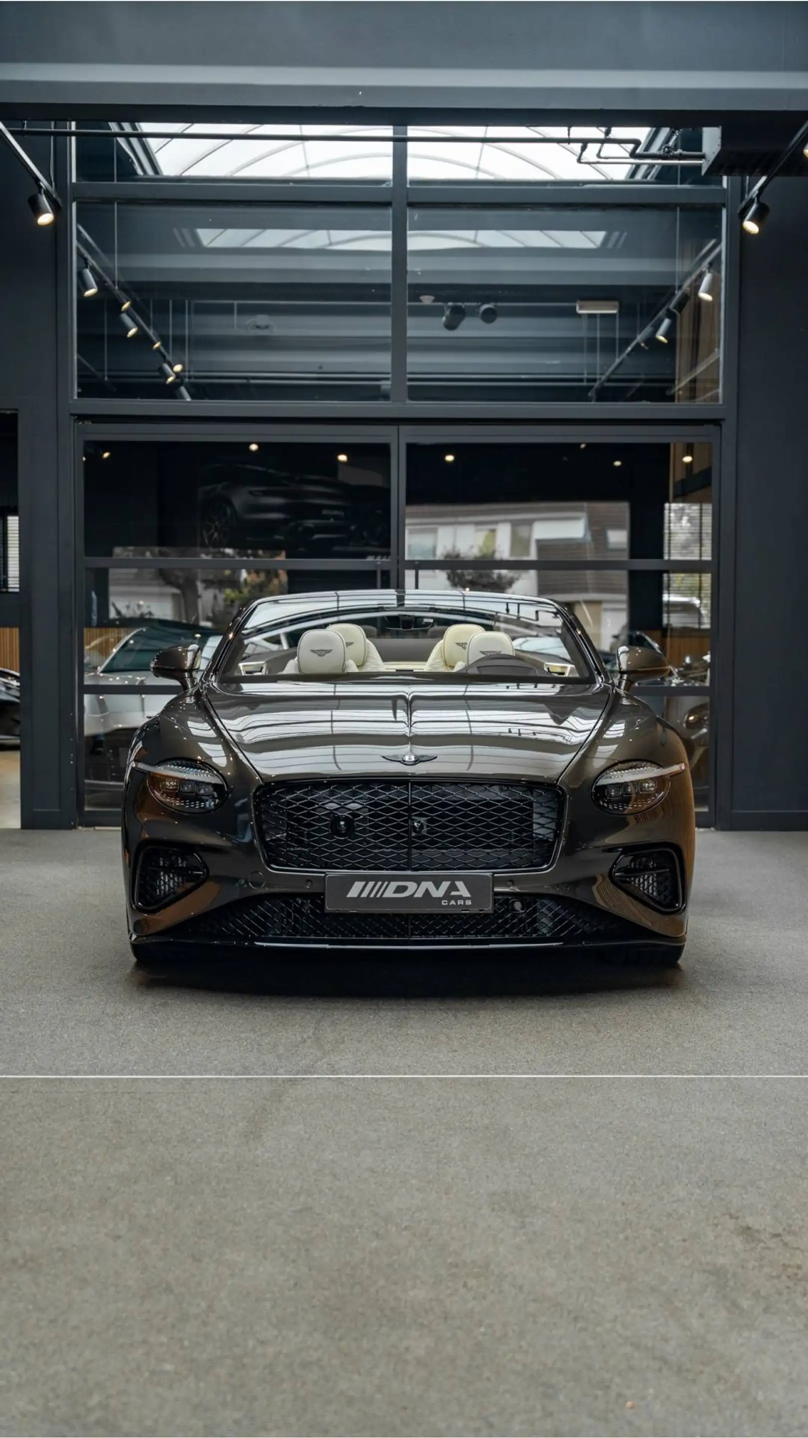 Bentley Continental GTC S Touring Package Mandarin 4.0 V8 Hybrid Spectre M — photo 25