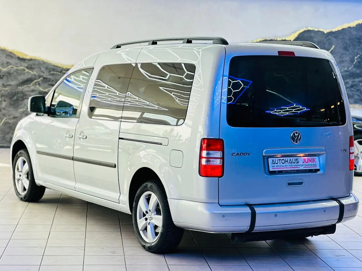 Volkswagen Caddy-Maxi-DSG-Behindertengerecht-Rampe- Срібний - 2