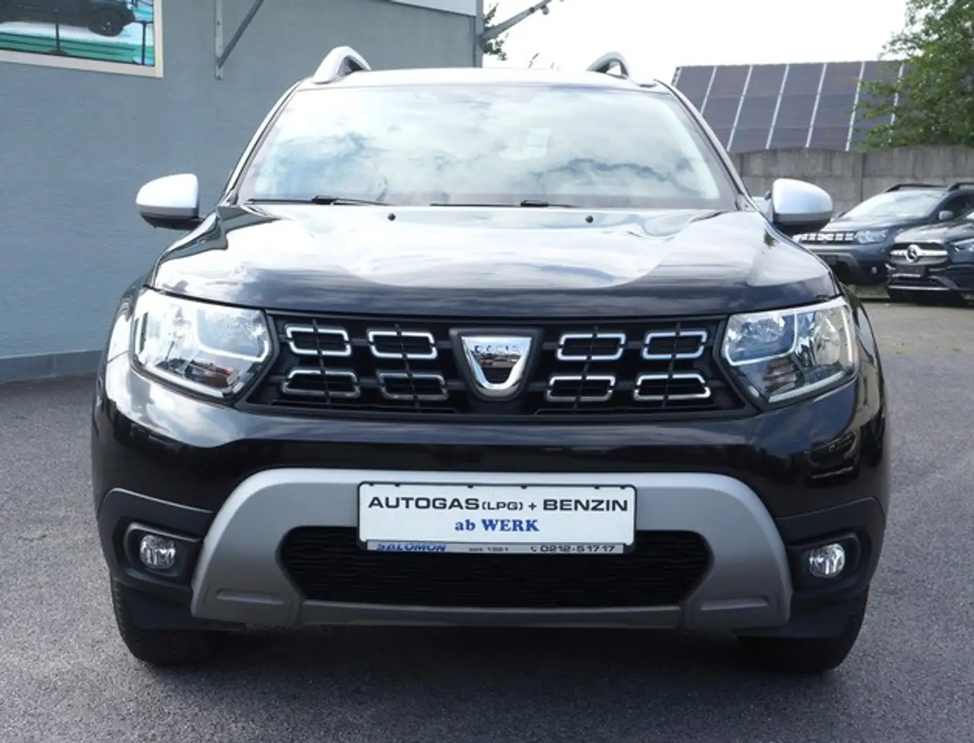 Dacia Duster *LPG*NAVI*LPG* CAM*ALU+ALLWETTER Negro - 2